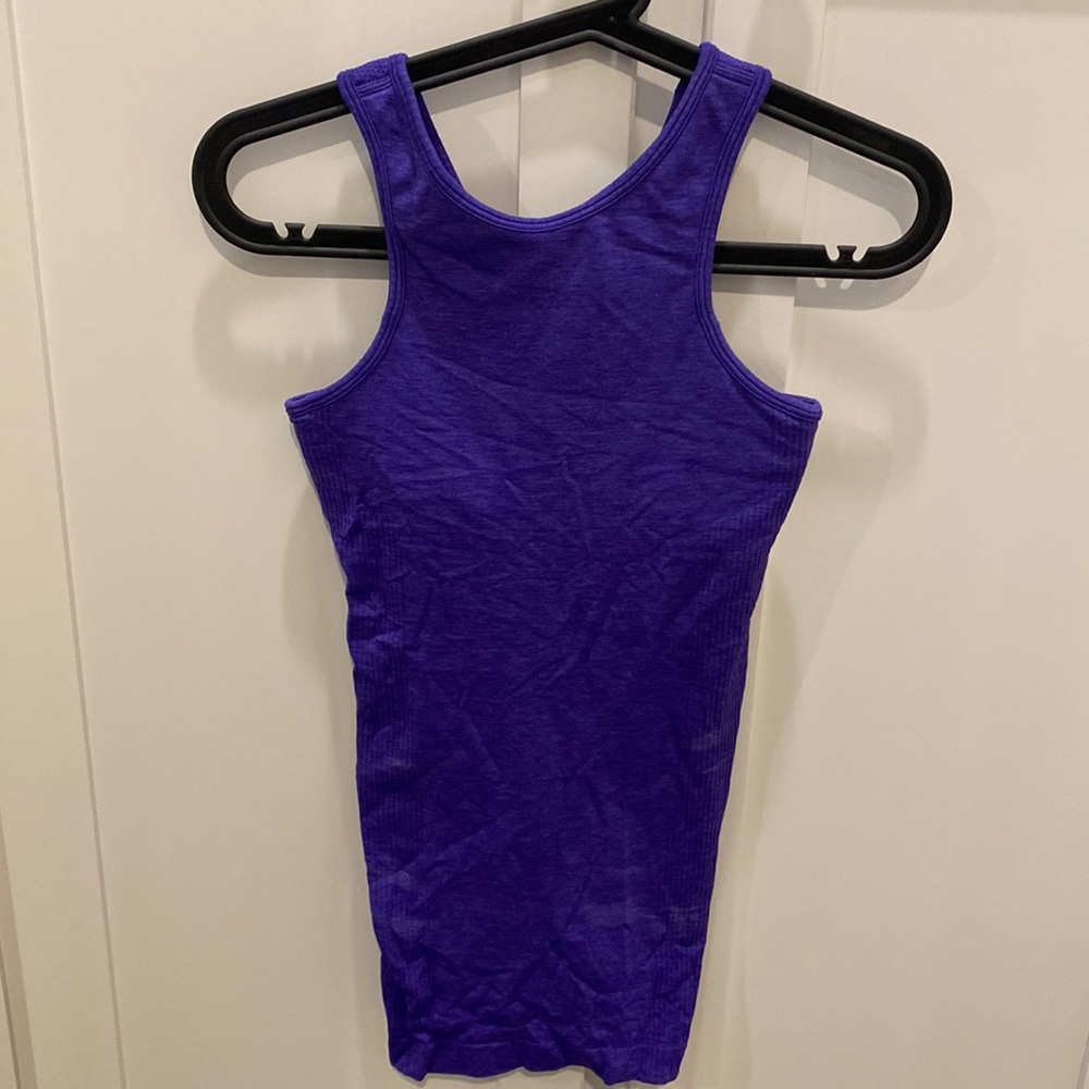 Lululemon tank